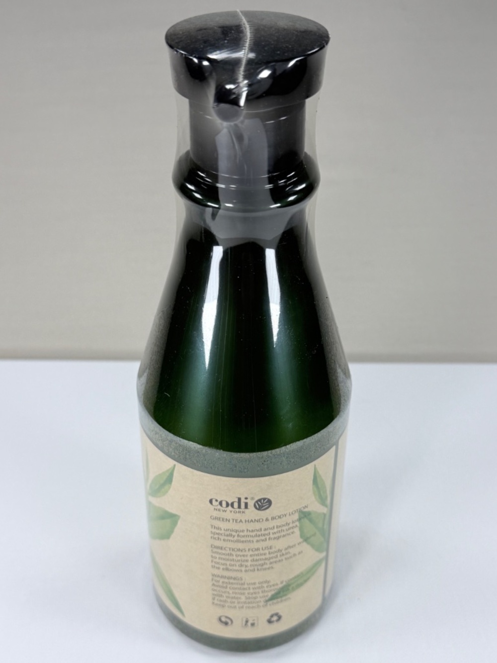 NIB Codi New York Green Tea Hand & Body Lotion 25 oz - Picture 3 of 3